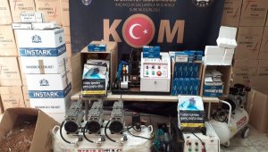 İzmir'de kaçak sigara ve alkol üreticilerine 2 milyon TL'lik darbe
