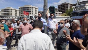 İzmir'de onlarca araçla Filistin'e destek konvoyu