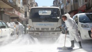 Konak Belediyesi tam kadro temizlik personeli ile sahada