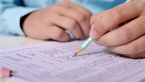 Anadolu Üniversitesi'nin '15 Temmuz' sorusuna tepki yağdı!
