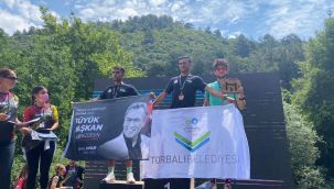 Torbalı Belediyesi sporcuları Başkan Uygur’u unutmadı