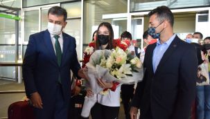 Türkiye'nin gururu Bornova'ya döndü