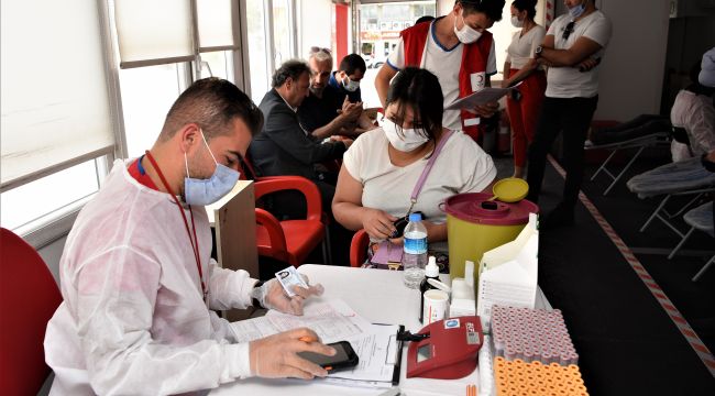 Bornova’da kan bağışı