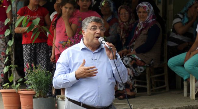 CHP’li Sındır Tire’den seslendi: ‘Siz hep mutlu olun çocuklar’