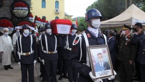 İzmir şehidini gözyaşlarıyla uğurladı
