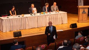 Soyer: İzmir Vakfı Türkiye'ye örnek olacak