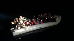 Yunan unsurları tarafından geri itilen 31 göçmen kurtarıldı