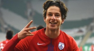 Altınordu'nun yıldızına teklif yağmuru