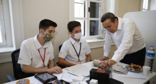 Başkan Batur'dan gençlere mesaj