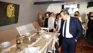 Başkan Batur'dan kadınlara tam destek: 'Kadın ayaktaysa, ülke de ayakta'