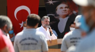 Başkan Sandal, personeliyle bayramlaştı