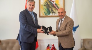 Başkan Soyer, Almanya Büyükelçisi'ni ağırladı