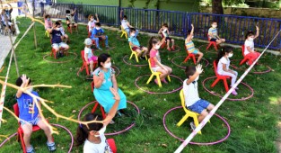 Bornovalı minikler Kukla Tiyatrosu ile eğlenecek!