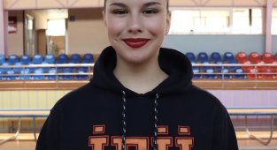 Depremzede Burçak'a Fransa'dan çifte kupa