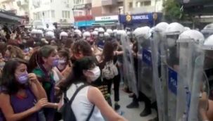 İzmir'de İstanbul Sözleşmesi eylemine biber gazlı müdahale!