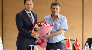 İzmir'de şehit ve gazi aileleri CHP'nin kahvaltısında buluştu