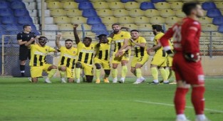 Menemenspor’da Sikiru dönmüyor