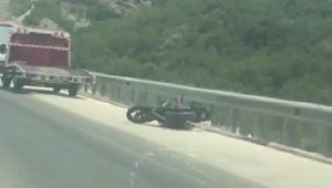 Motosiklet sürücüsü genç kız kazada hayatını kaybetti