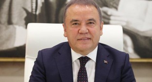 Muhittin Böcek'ten Manavgat'taki yangına ilişkin açıklama