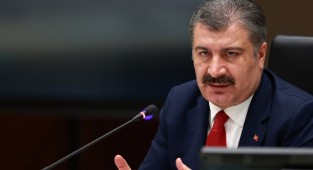 Bakan Koca'dan aşı paylaşımı