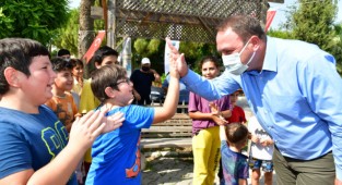 Başkan Gümrükçü mahalle turuna Sasalı ile devam etti