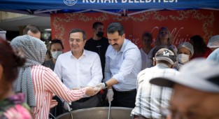 Batur'dan Konaklılara aşure ikramı