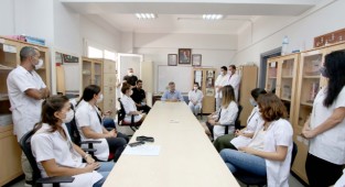 Bayraklılı öğrencilere YKS desteği