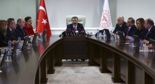 Bilim Kurulu toplanıyor: Aşı olmayanlara kısıtlama gelecek mi?
