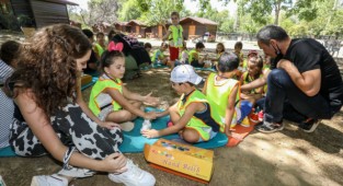  Buca’nın minikleri doğa kampında 