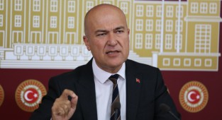 CHP'li Bakan'dan flaş iddia: Buca SGK koronavirüs mü saçıyor?