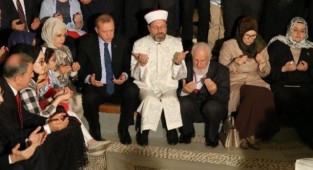 İktidar'dan tarikata vergi muafiyeti müjdesi