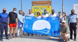 Ilıca Plajı’nda ikinci Mavi Bayrak gururu!
