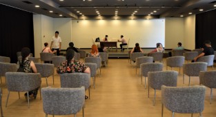 İş arayanlar iş verenlerle Bornova’da buluştu