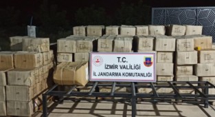 İzmir'de kaçak parfüm operasyonu!