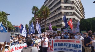 İzmir'de memurların zam isyanı!