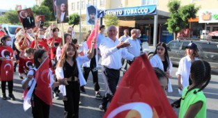 Kemalpaşa'da coşkulu kutlama