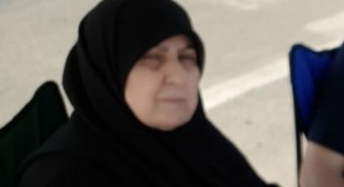 Oğlunu aşıya ikna edemeyen kadın korona virüsten hayatını kaybetti