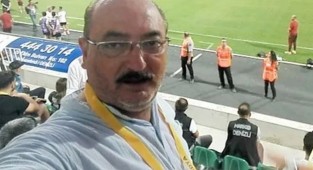 Aşı karşıtı gazeteci koronavirüsten vefat etti