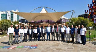 Başkan Gümrükçü'den öğrencilere destek!