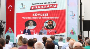 Bayraklı Belediyesi İEF'de gazeteci yazarlara ev sahipliği yaptı