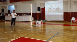 Bayraklı'da personellere temel afet bilinci eğitimi