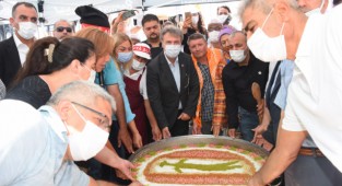 Bornova’da aşure dayanışması