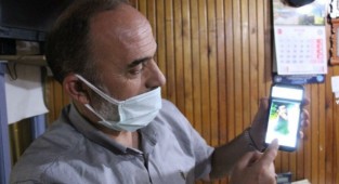 Hırsızlar aşı olmaya giden aileyi soydu