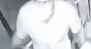 İzmir'de genç kadına taciz