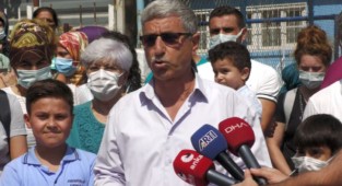 İzmir'de velilerin üst üste eğitim isyanı!