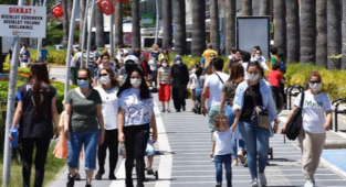 İzmir Tabip Odası Başkanı Lütfi Çamlı'dan varyant açıklaması