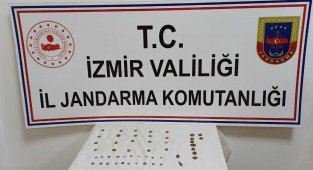 İzmir'de jandarma 51 adet tarihi eser ele geçirdi