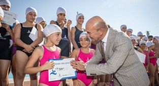 İzmirli çocuklar yaz-kış spor yapacak