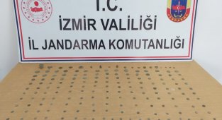 Jandarmanın durdurduğu araçtan 173 parça tarihi eser çıktı