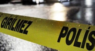 Karşıyaka'da okul önünde bıçaklı kavga!